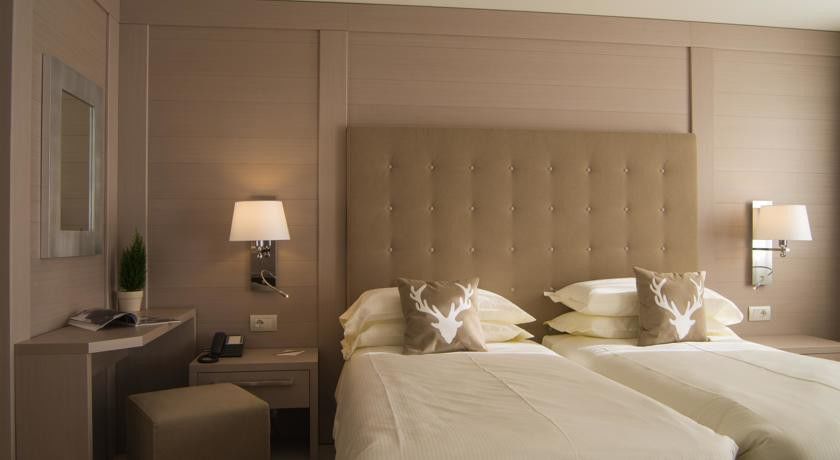 Hotel Miramonti مادونا دي كامبيليو المظهر الخارجي الصورة